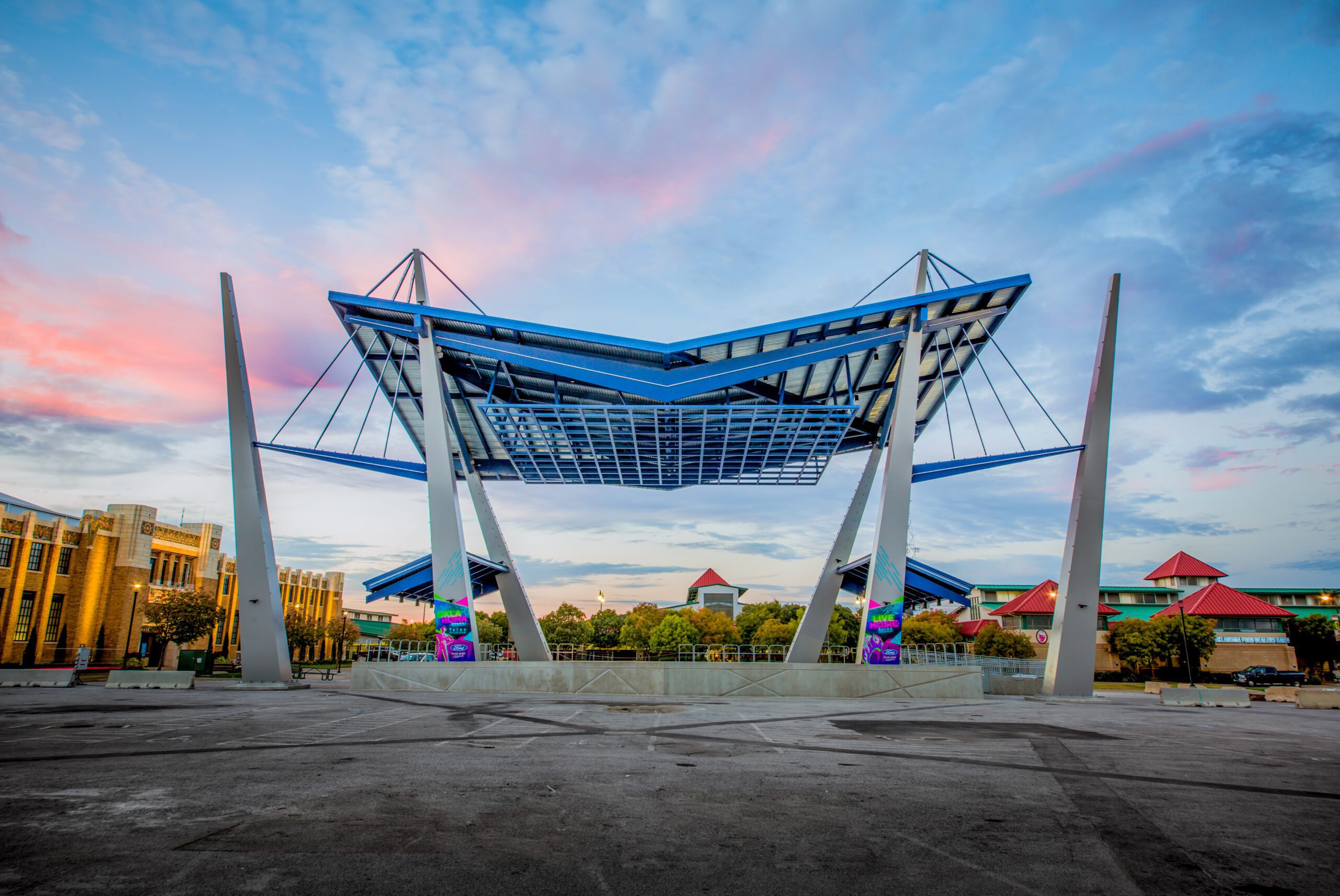 Expo Square structure.