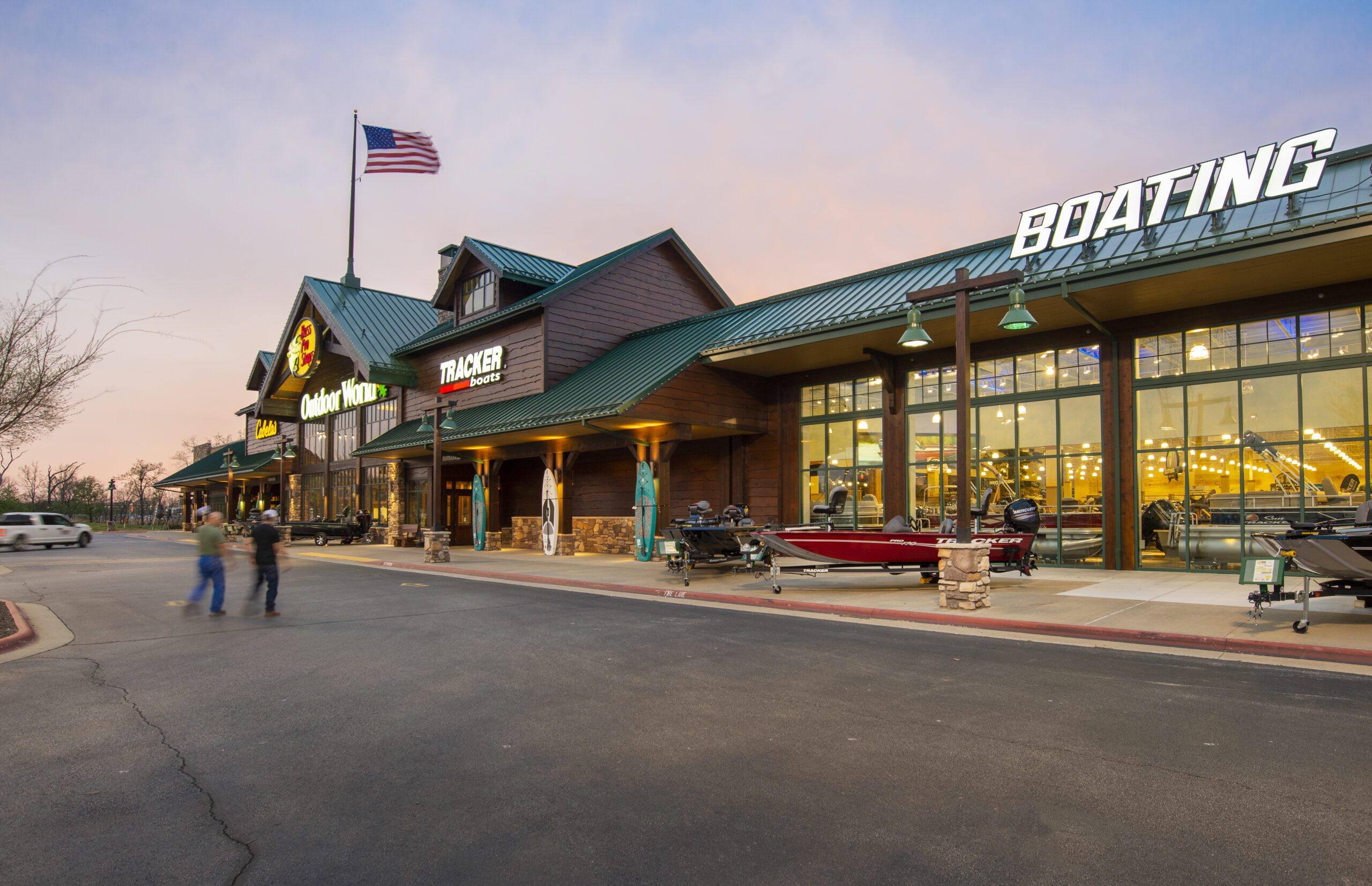 Exterior of Bass Pro Cabelas building.